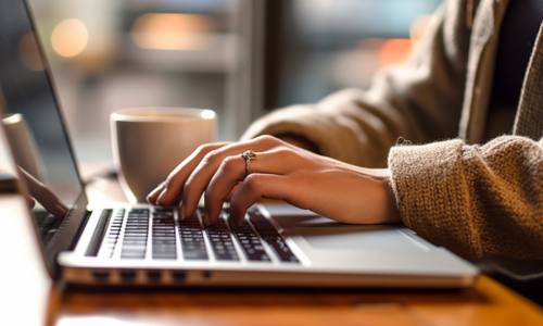 Infographic titled ‘How to Start Affiliate Marketing Through Blogging – Step-by-Step Guide.’ A laptop and coffee cup on a desk in the background, with colorful hexagons showing steps: 1. Niche & Platform, 2. Build Your Blog, 3. Create Content, 4. Join Programs, 5. Integrate Links, 6. Drive Traffic, and 7. Analyze & Scale. Keywords like SEO, Social Media, and Email List surround the steps